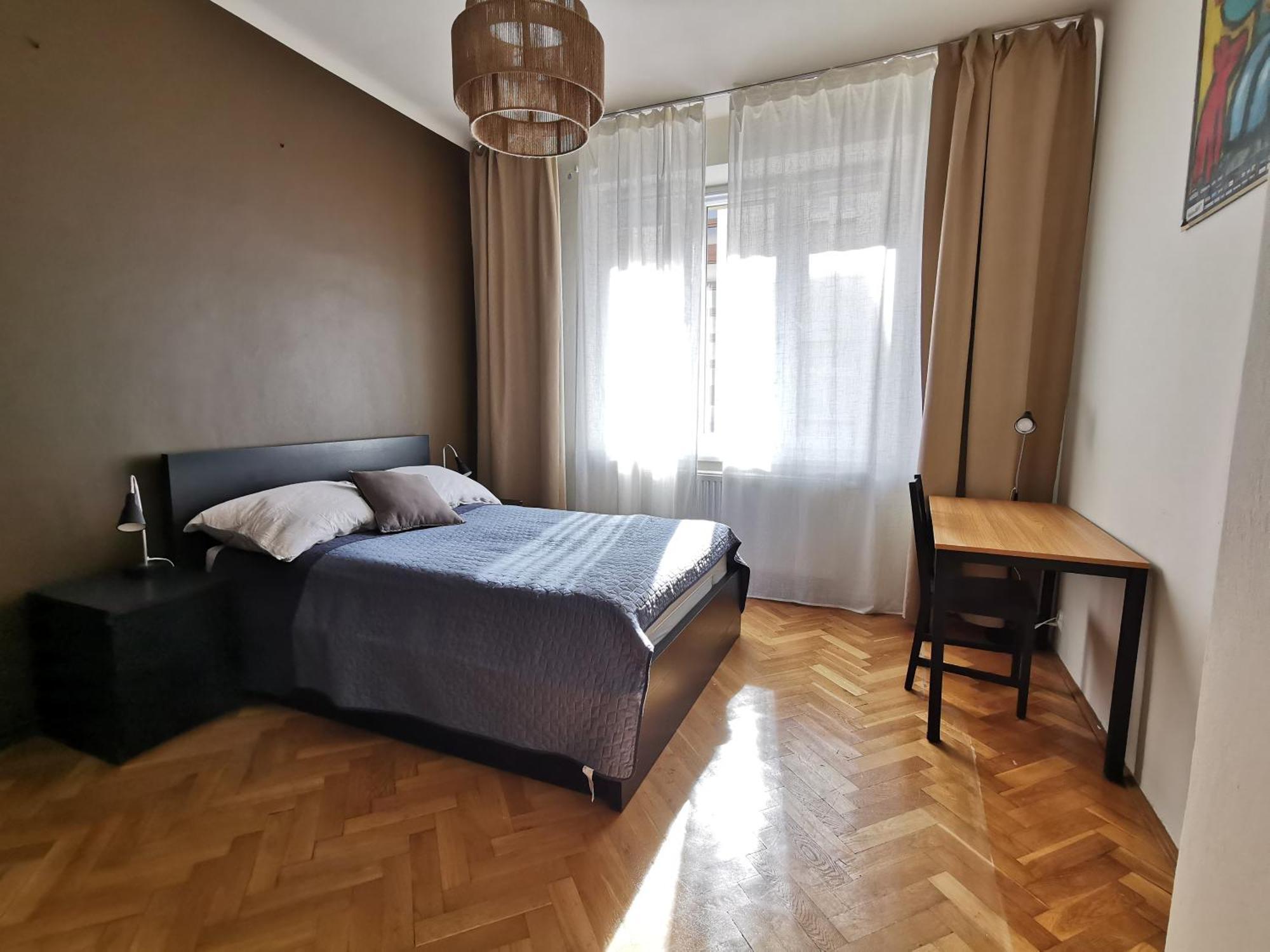 Cozy Spacious Apartment With Balcony Краков Экстерьер фото